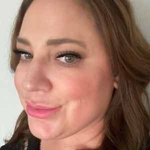 Meet your Posher, Lana